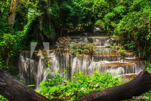 Image de Huay Mae Khamin Paradise Waterfall located in deep forest of Thailand